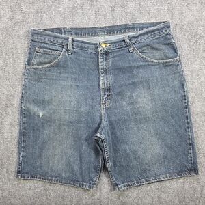 WRANGLER | 40" | Relaxed Fit | Vintage Wash Blue Denim Shorts